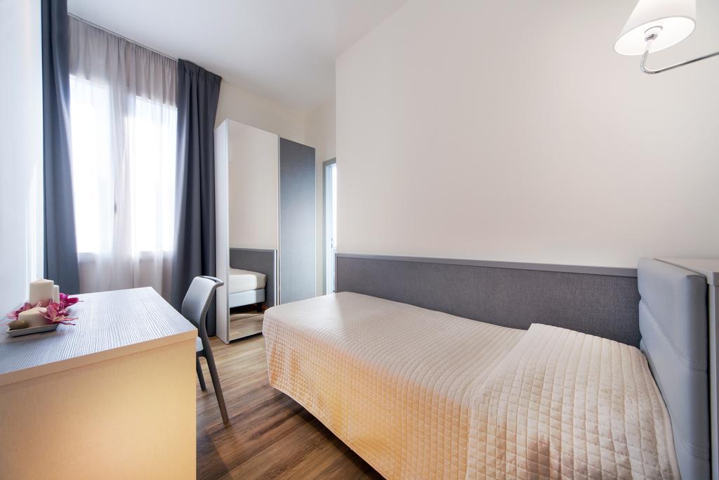 My Place Hotel Rimini Eksteriør bilde