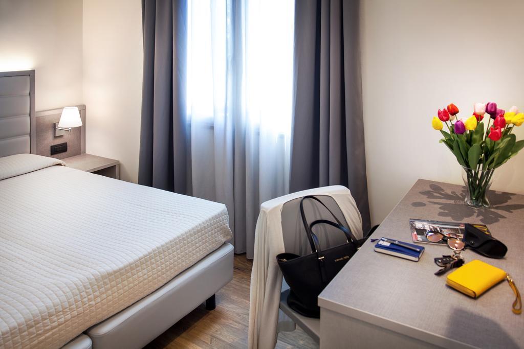 My Place Hotel Rimini Eksteriør bilde
