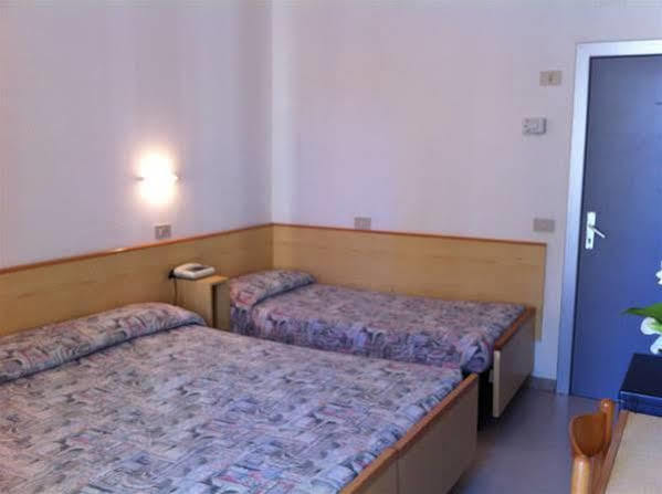 My Place Hotel Rimini Eksteriør bilde